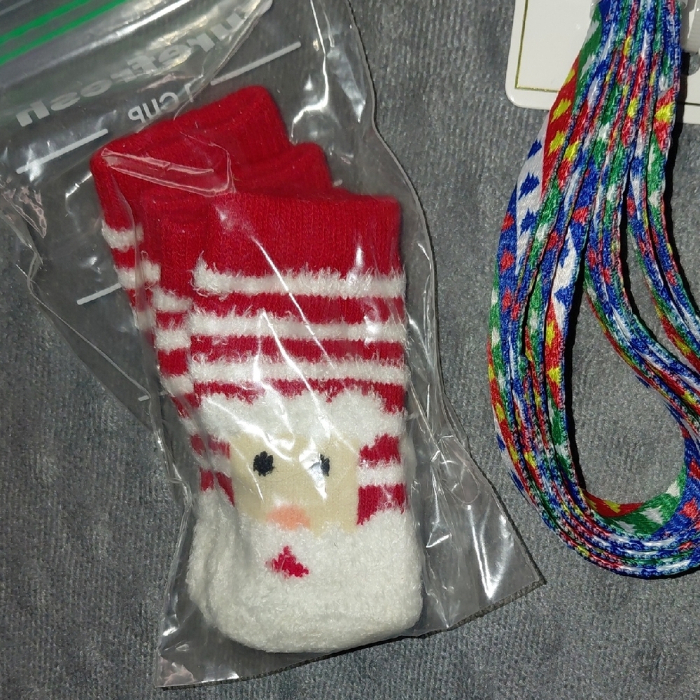 Colorful Dog Accessory Set - Picture 2 of 8